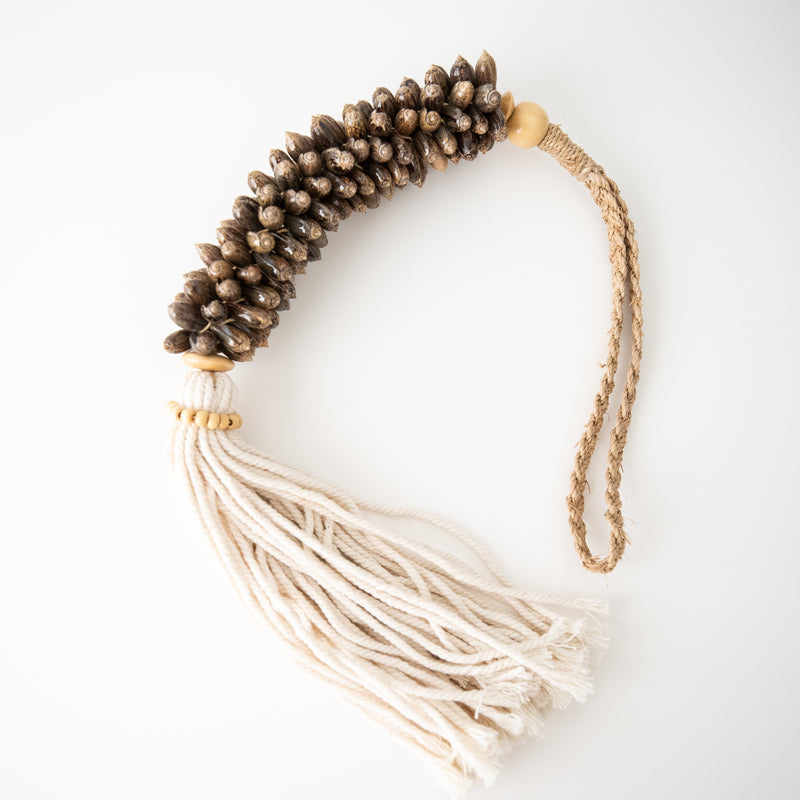 Seagrass & Taupe Shell Tassel