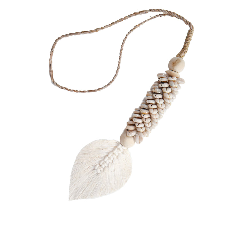 Seagrass & Shell Feather Tassel